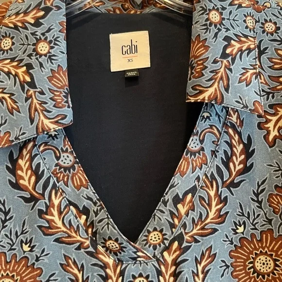 𝅺Like new CAbi dress - Picture 3 of 5